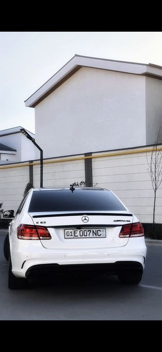 Туй ва маросимлар учун кортеж