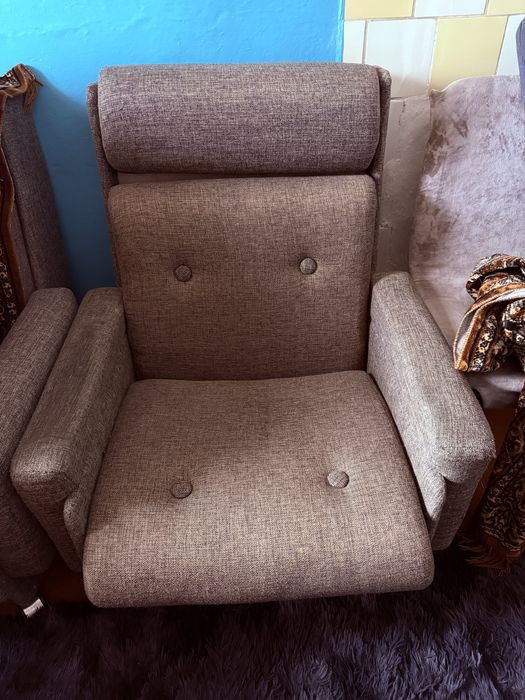 Продам два кресла