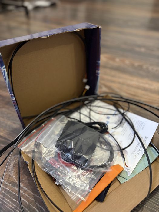 Kit Lumini Ambientale Auto RGBIC, Control Aplicție Bluetooth & Telecomandă, Nou