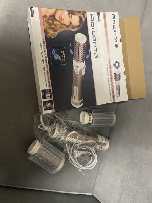 Въртяща четка за коса Rowenta