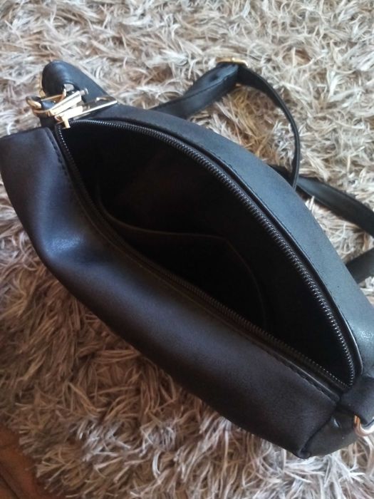 Продавам дамска чанта