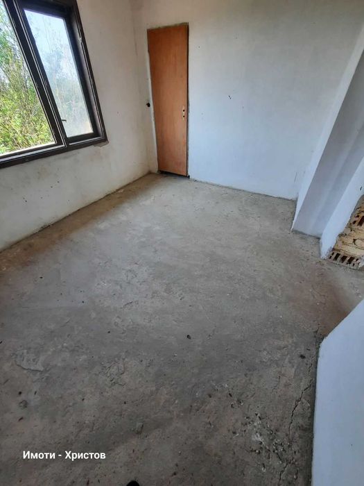 Продава се Къща в с. Златна нива, Област Шумен - 122 кв.м за 285 €/кв.м - Снимка #5