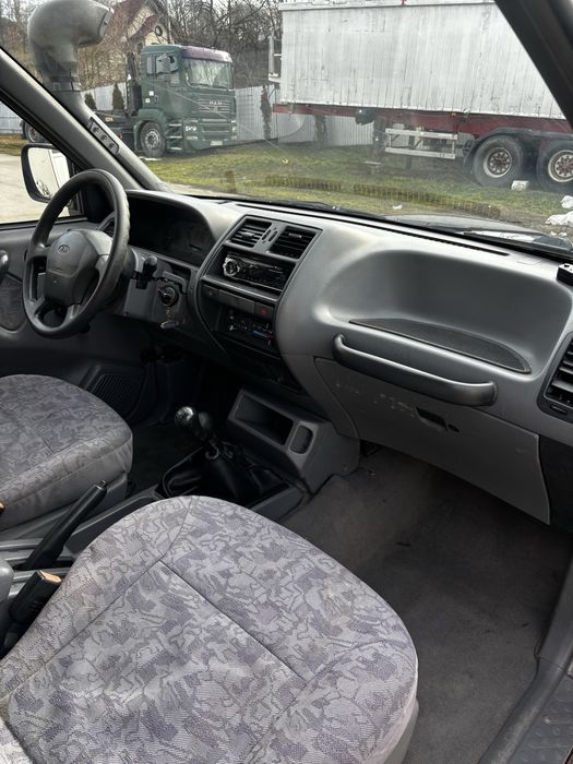 Ford maverick/nissan terrano 2400 benzina