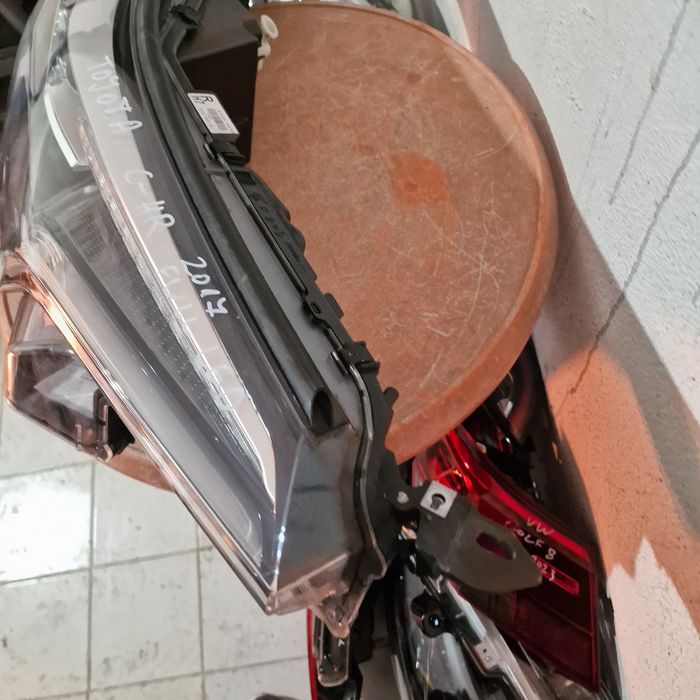 Toyota C-HR 2017 full led десен фар