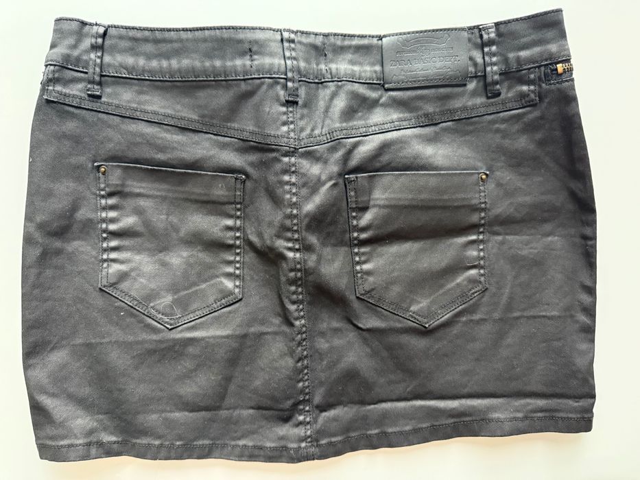 Различни поли по 15 евро