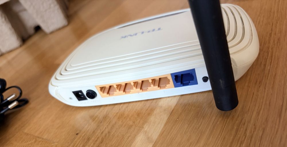 Wi-Fi роутер TP-Link TL-WR740N