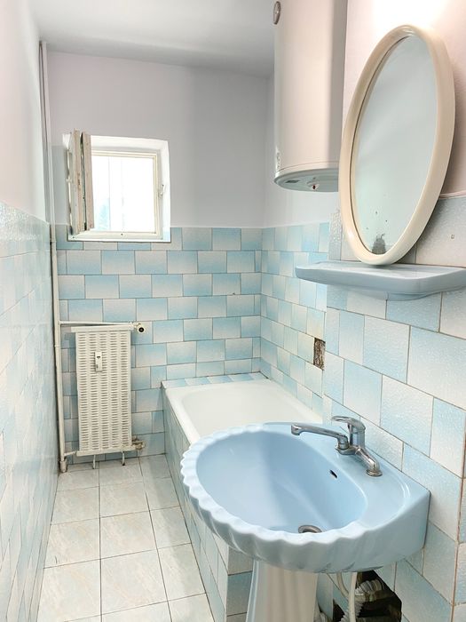 Apartament cu 3 camere