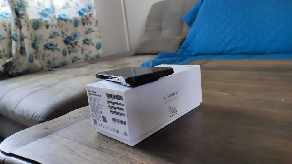 Xiaomi 14 12/512 гб. отличен !