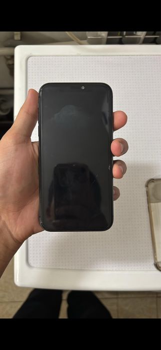 Айфон 11 128гб продаю.