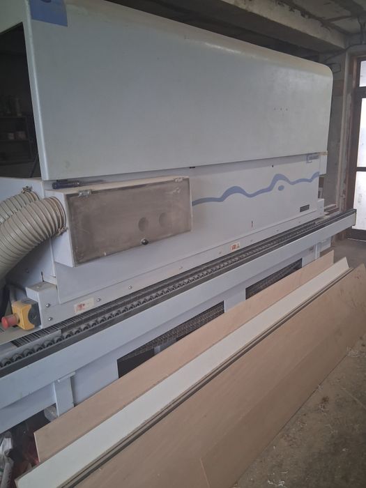 Продавам кантираща машина брнд кдн340