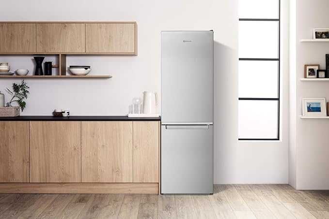 Нов хладилник/фризер Bauknecht 188 см инокс