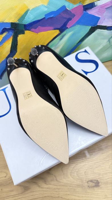 Guess дамски обувки с ток / натурална кожа / почти нови