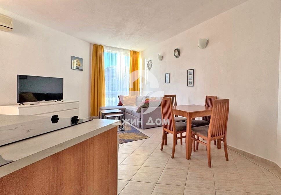 Продава се Двустаен апартамент в к.к. Слънчев бряг - 64 кв.м за 1249 €/кв.м - Снимка #4
