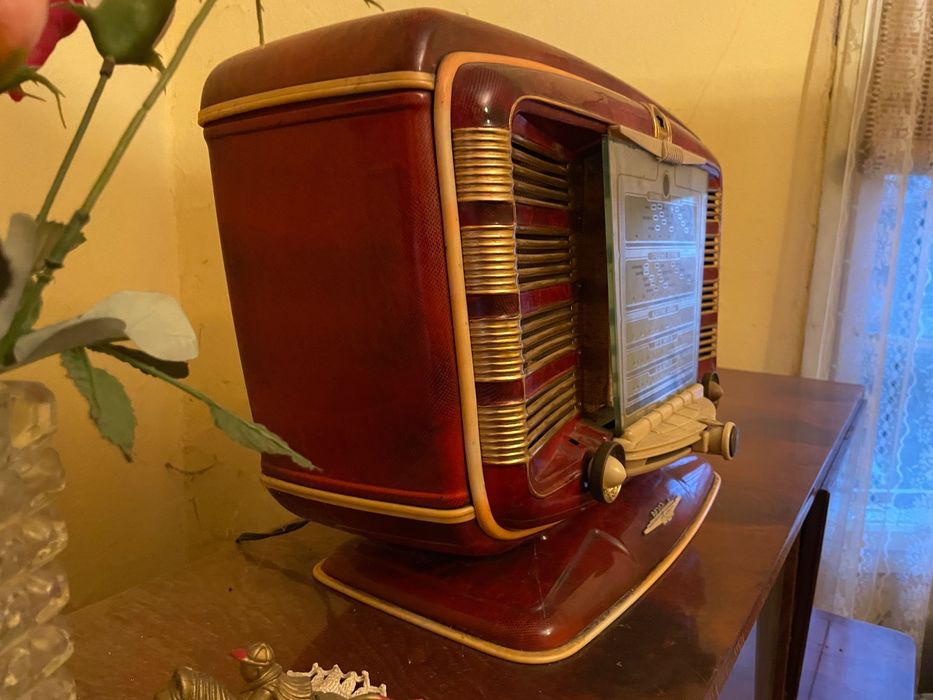 Ретро радио Червена звезда