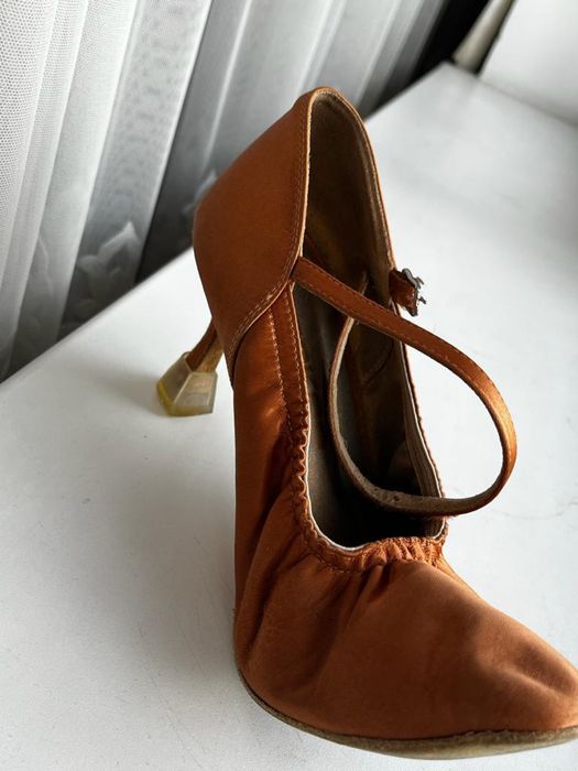 Туфли для бальных танцев