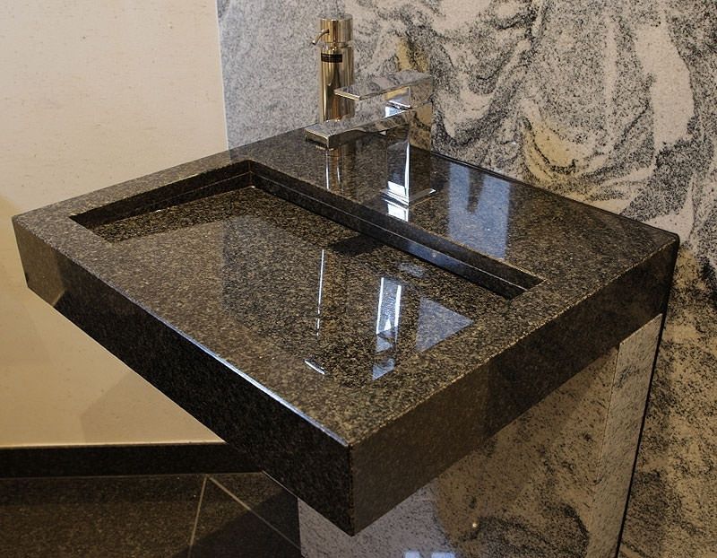 Изделия из кварцевого агломерата. Столешницы, раковины, столы.