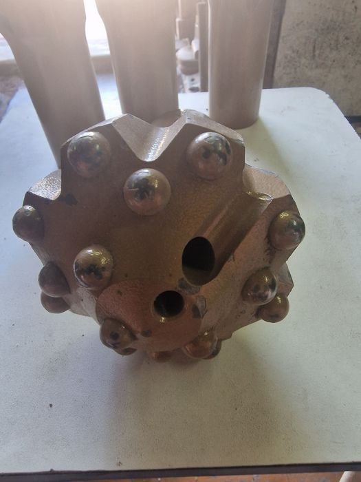 Коронки буровые новые.