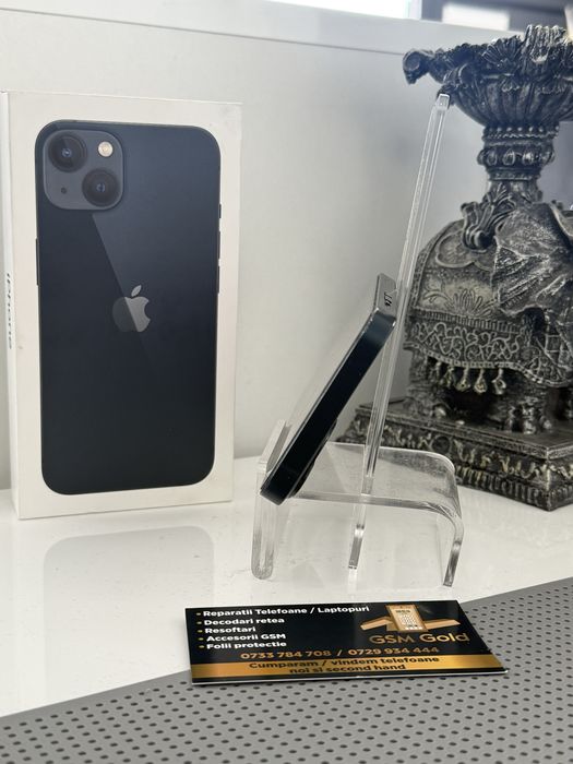 Vand iphone 13 de 128 gb baterie 87%