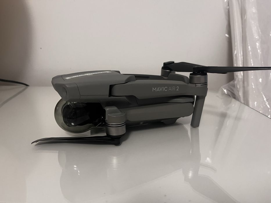 Drona dji mavic air 2