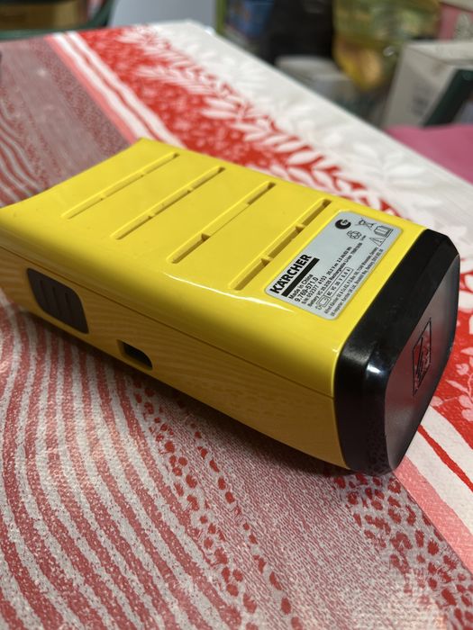 Продавам батерия за прахосмукачка KARCHER