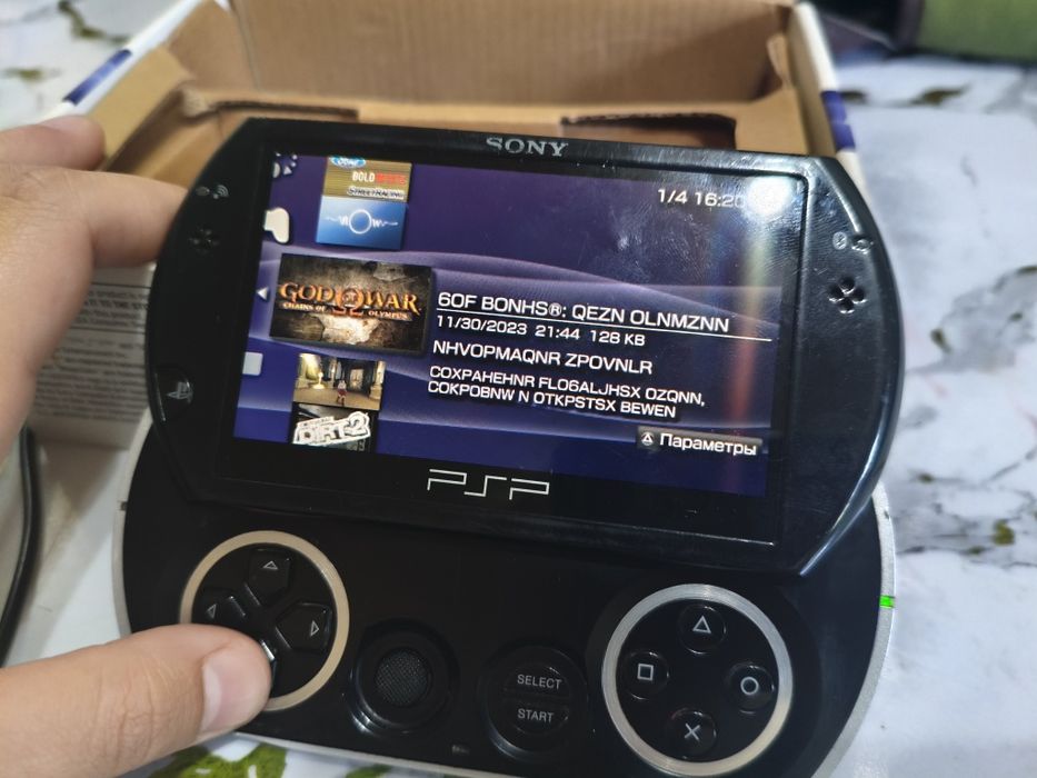 Sony PSP Go с кучей игр