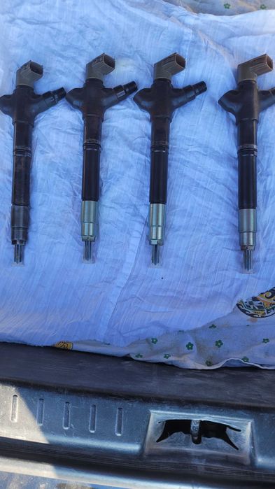 Оригинални дюзи за Toyota avensis T27 2.0 d4d 126к.с