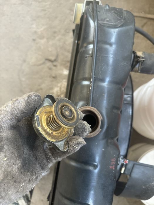 Радиатор,радиатор медный,радиатор советский