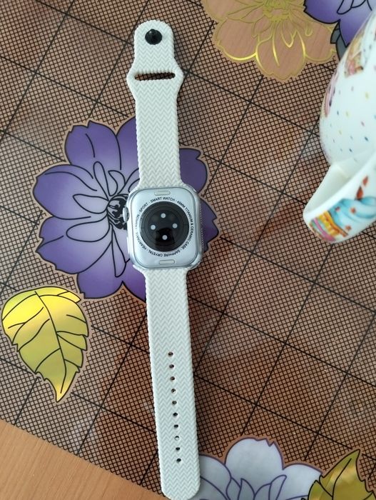 Часы смарт  красивые стильные