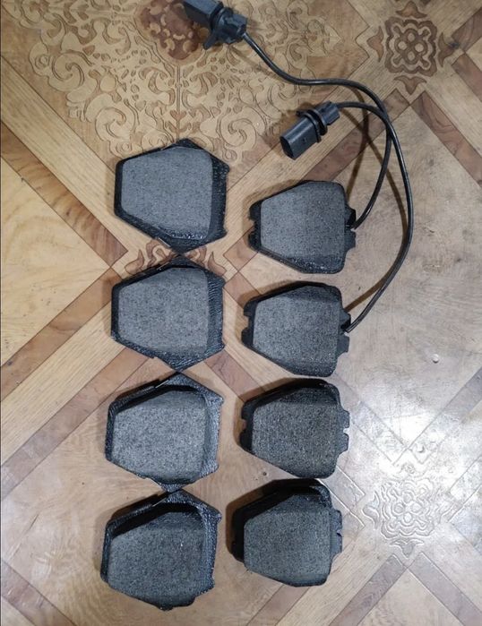 Колодки тормозные передние комплект