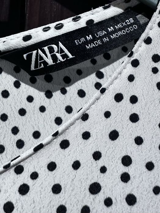 Блузка в горошек, бренд ZARA, размер M