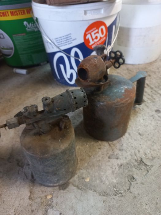 Lampa cu gaz, benzina