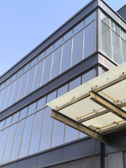 Bino ofisni tashqi qismini yuvish