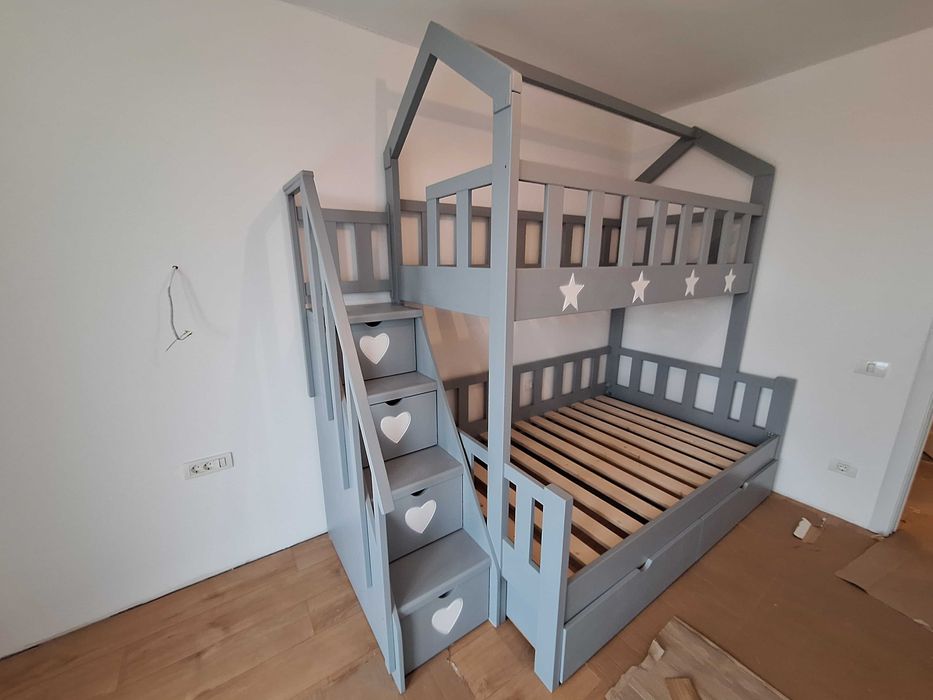 TRANSPORT GRATUIT.Pat etajat tip casuta.Cod 3542