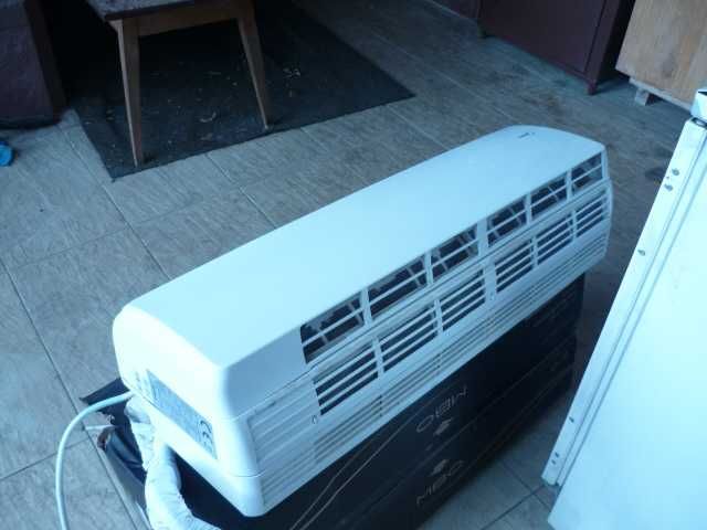 климатик Midea модел MSR-12HRN1