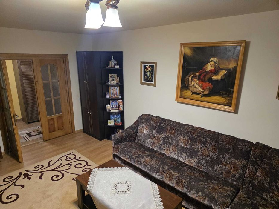 Se vinde apartament 3 camere-comuna Vladeni judetul Iasi