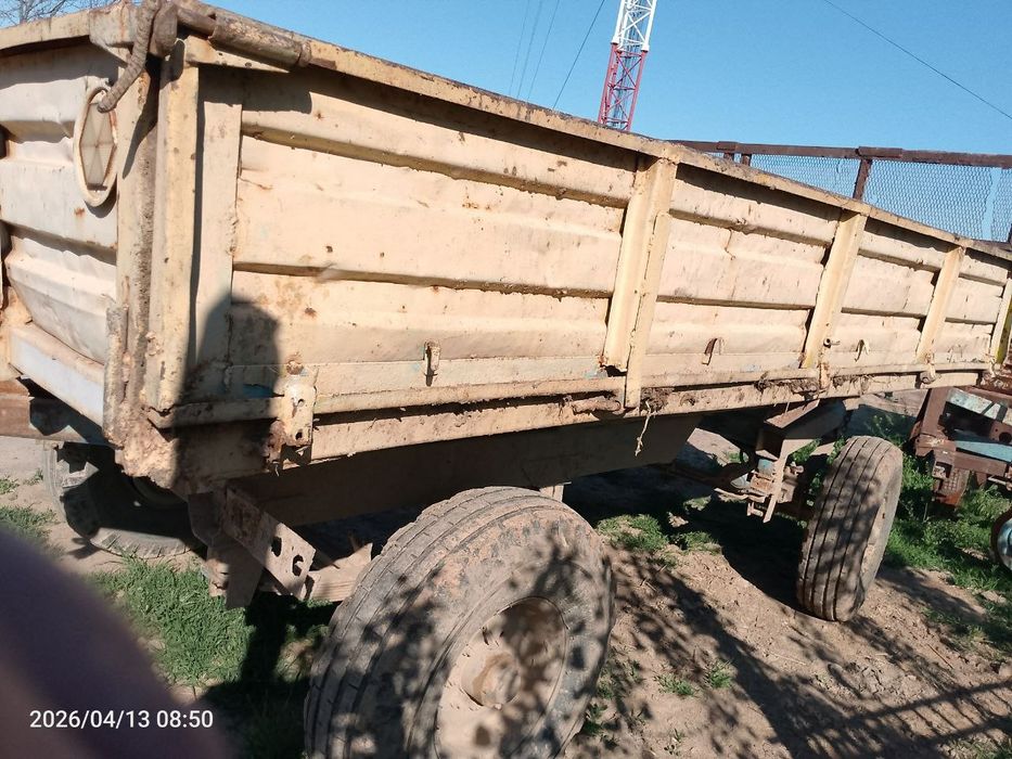 Трактор прицеп,сотилади.