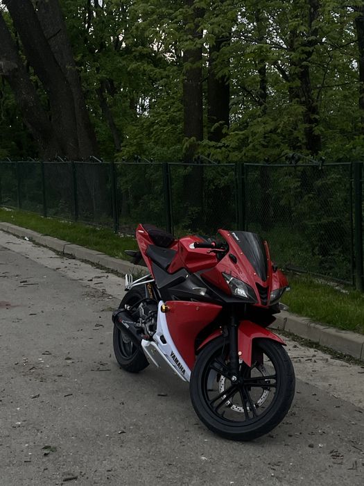 Yamaha yzf r125
