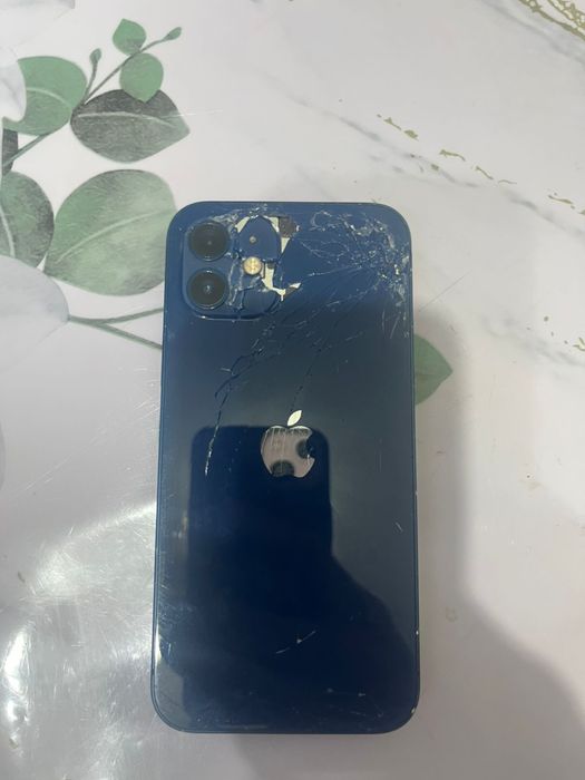 продам айфон 12