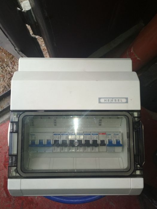 Электрощиток HENSEL