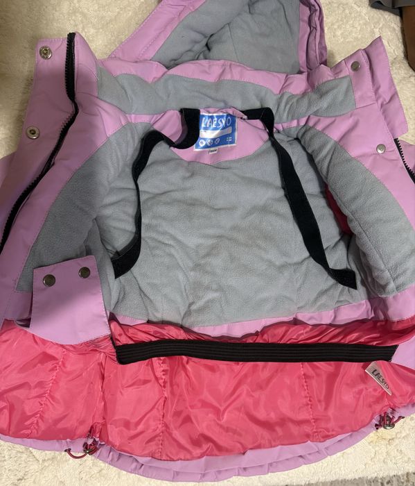 Продам детскую куртку