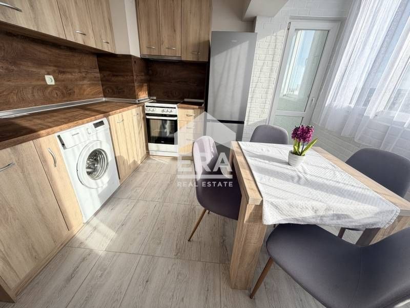 Дава се под наем Двустаен апартамент в Варна, Трошево - 45 кв.м за 498.27 € - Снимка #2