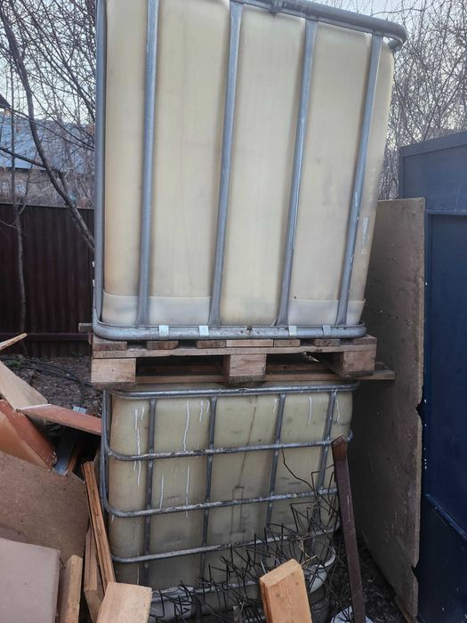 Продам емкость, еврокуб 2 шт