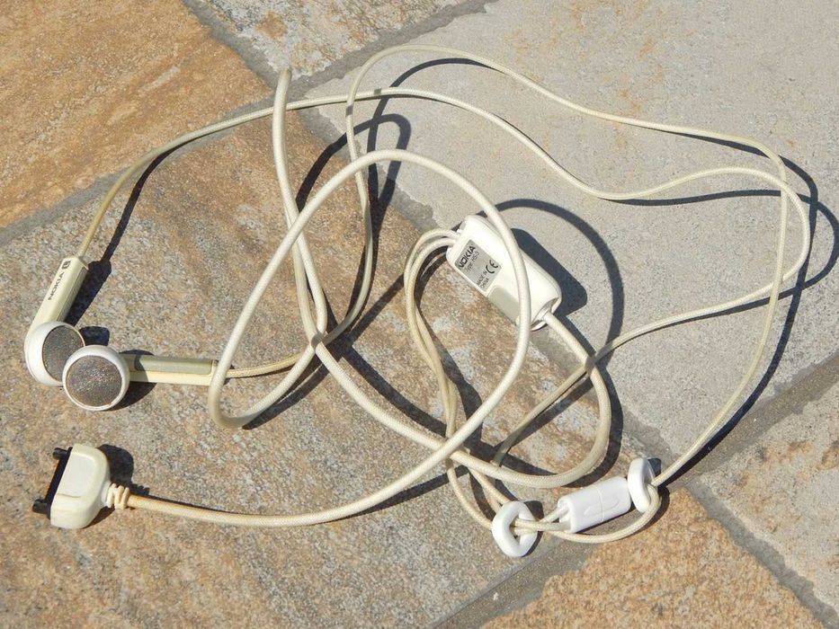 Casti vechi telefon tip HS-3 Nokia utilizate 2007