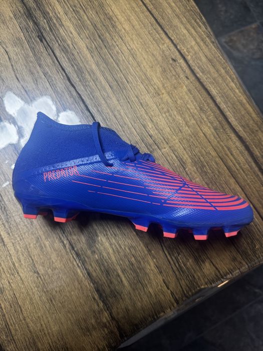 Adidas predator edge  mărime 41/5 în stare ca NOU