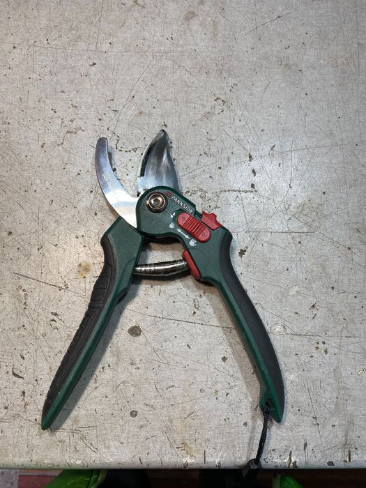 Лозарска ножица “Parkside”