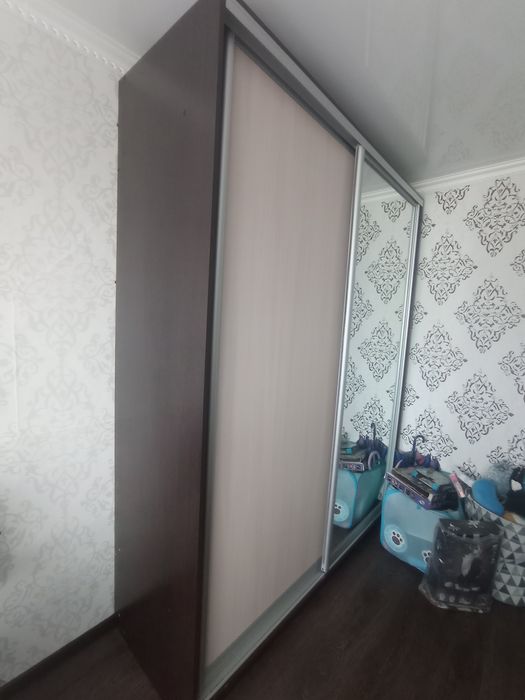 Продается вместительный шкаф