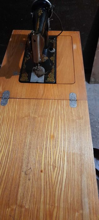 Стара шевна машина