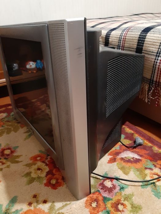 Продам телевизор