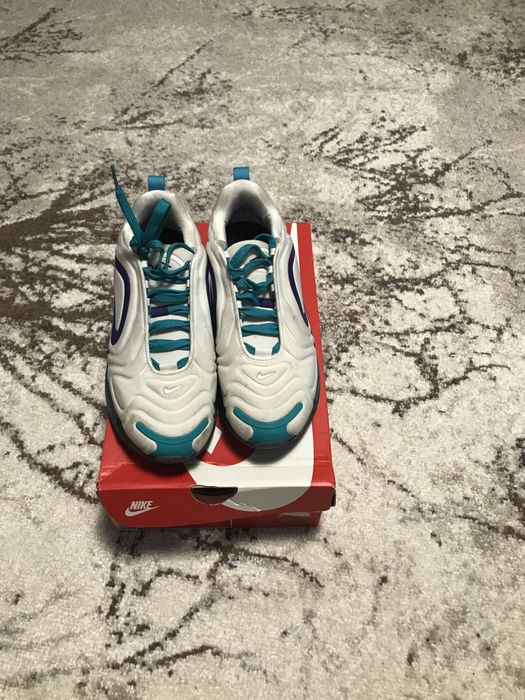 Nike Air Max model 720 marimea 38,5