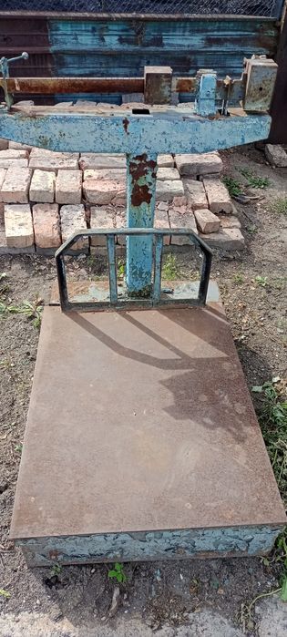 Продам веса 500 кг, торг, срочно